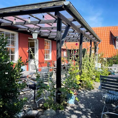 Gæstehus Sandbogaard 2*