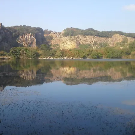 בית הארחה Sandbogaard 2*